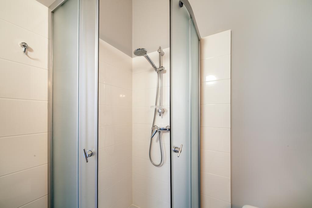 Park Plus Hostel Lviv Szoba fotó